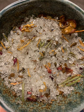 Load image into Gallery viewer, B'samim Winter Box